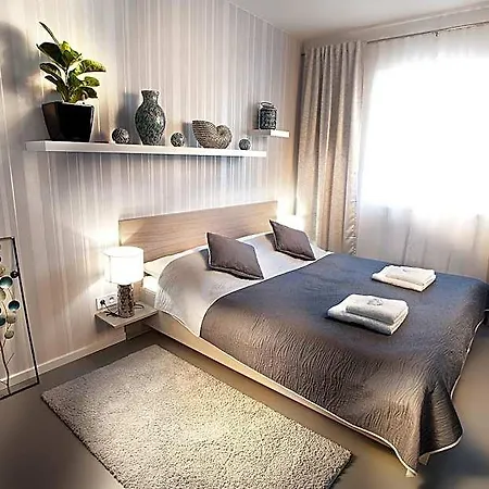 Ladna Hotell 4*